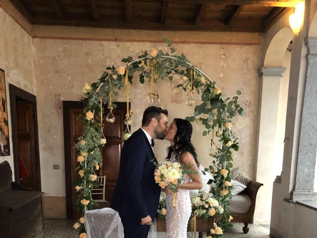 Il matrimonio di Luca e Valentina a Bodio Lomnago, Varese 19