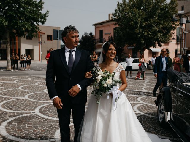 Il matrimonio di Daniele e Giada a Mosciano Sant&apos;Angelo, Teramo 19