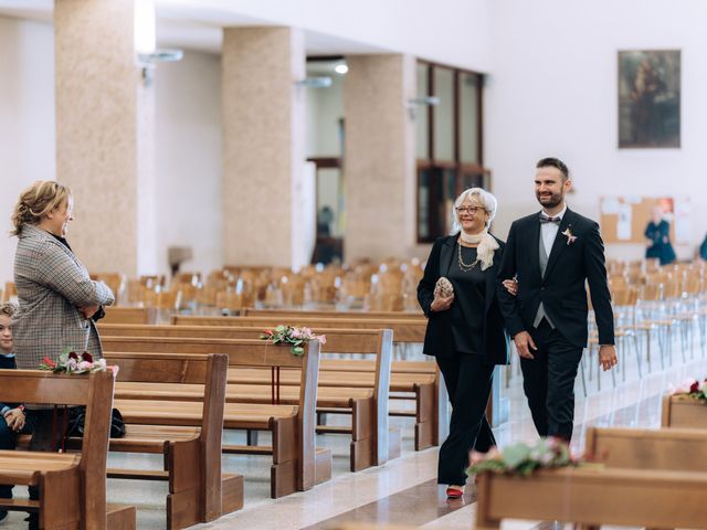 Il matrimonio di Marco e Simona a Sedriano, Milano 13