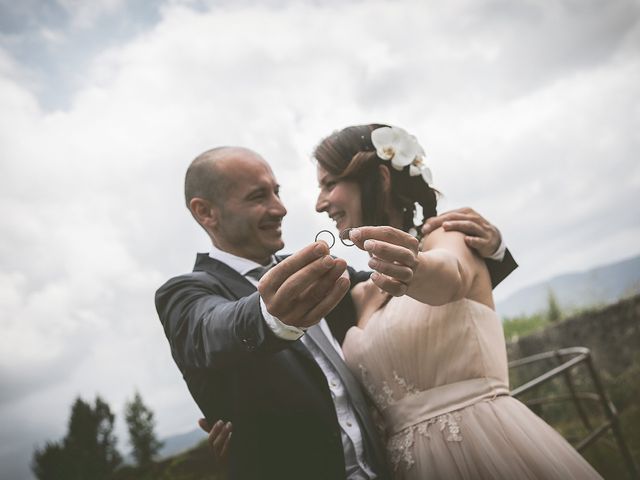 Il matrimonio di Luca e Romina a Massa, Massa Carrara 17