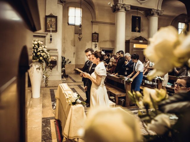 Il matrimonio di Alessandro e Vania a Colle Umberto, Treviso 16