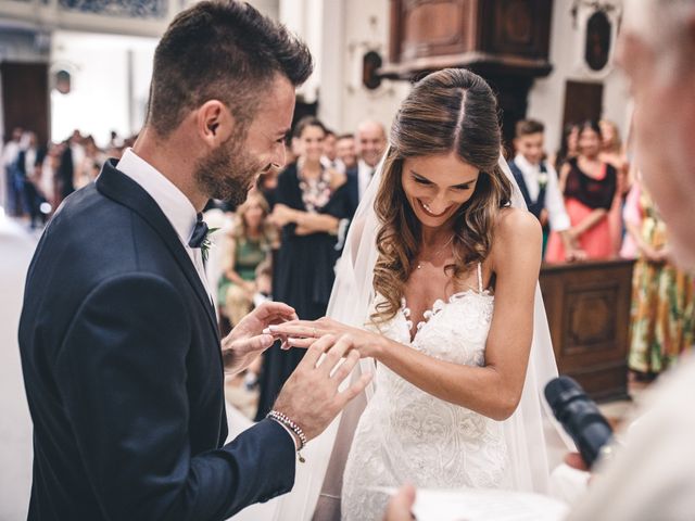 Il matrimonio di Mattia e Vittoria a Serra de&apos; Conti, Ancona 25