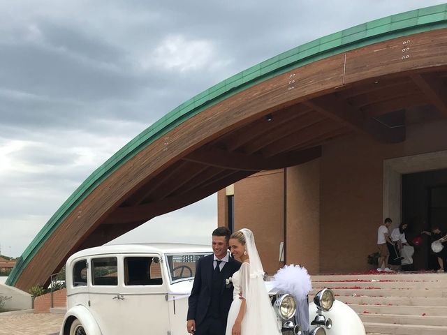 Il matrimonio di Mattia e Raffaela  a Civitanova Marche, Macerata 5