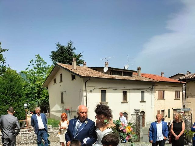 Il matrimonio di Valerio  e Alessandra a Tornimparte, L&apos;Aquila 19