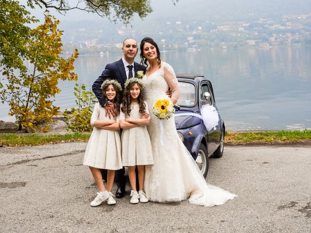 Il matrimonio di Vanessa e Giuseppe a Biandronno, Varese 18