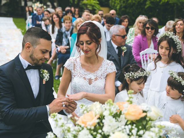 Il matrimonio di Alberto e Stefania a Ceriano Laghetto, Monza e Brianza 37