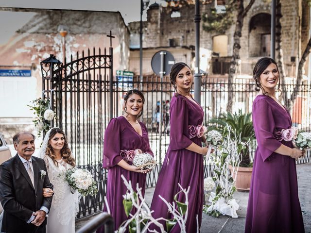 Il matrimonio di Vincenzo e Mariana a Frattamaggiore, Napoli 28