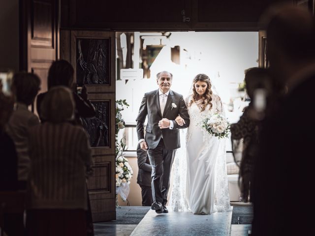 Il matrimonio di Vincenzo e Mariana a Frattamaggiore, Napoli 29