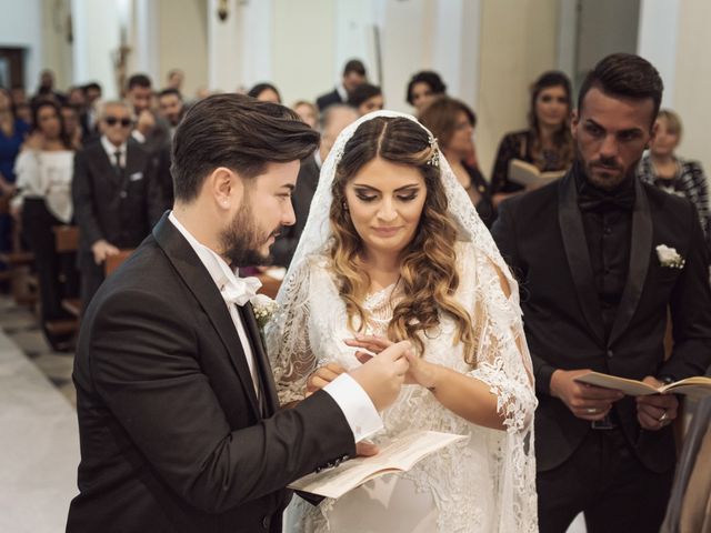 Il matrimonio di Vincenzo e Mariana a Frattamaggiore, Napoli 35