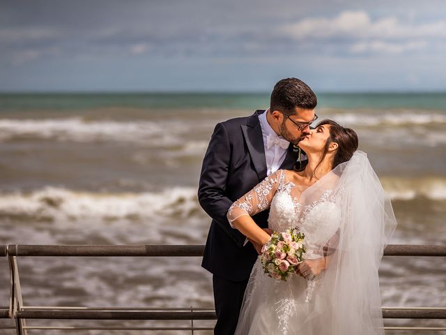 Il matrimonio di Raffaele e Valeria a Pesaro, Pesaro - Urbino 40