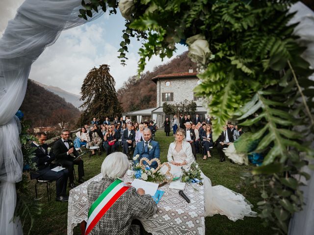 Il matrimonio di Denis e Eleonora a Canzo, Como 35