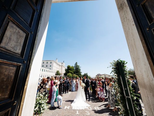 Il matrimonio di Luigi e Elisabetta a San Marco in Lamis, Foggia 32