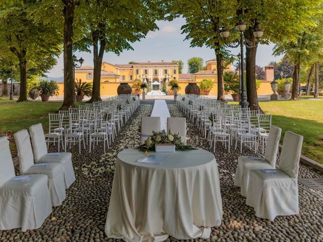 Il matrimonio di Davide e Simona a Rovato, Brescia 27