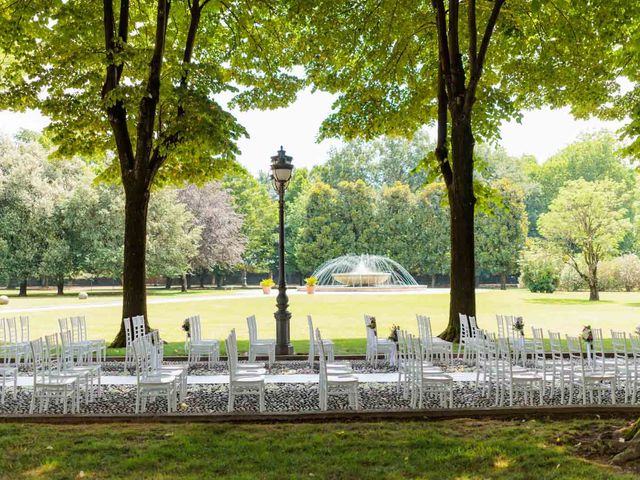 Il matrimonio di Davide e Simona a Rovato, Brescia 30