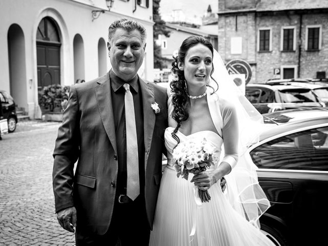 Il matrimonio di Luca e Silvia a Imbersago, Lecco 14