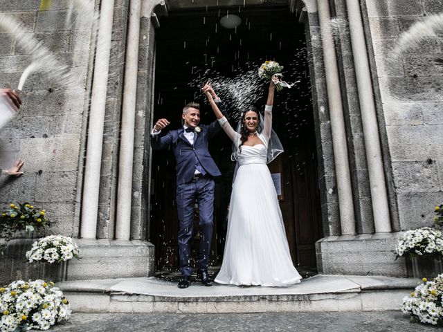 Il matrimonio di Luca e Silvia a Imbersago, Lecco 24