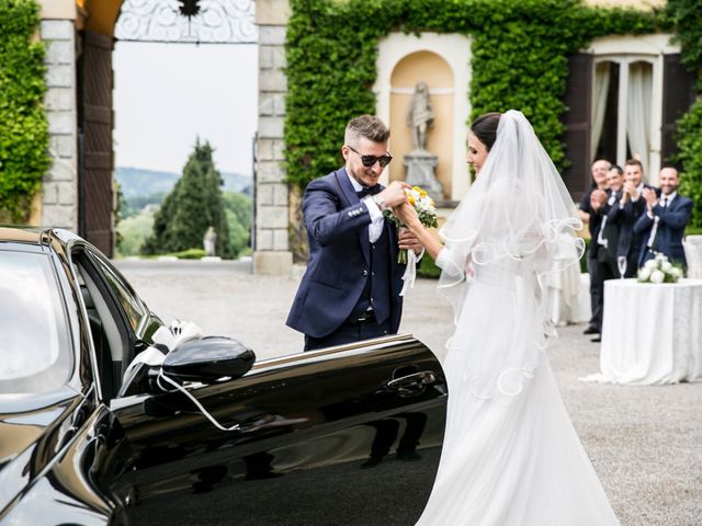 Il matrimonio di Luca e Silvia a Imbersago, Lecco 31