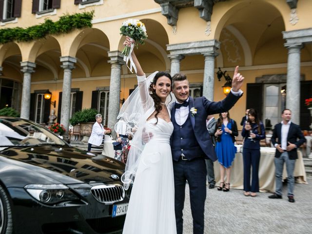 Il matrimonio di Luca e Silvia a Imbersago, Lecco 32