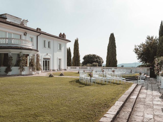 Il matrimonio di Nicolae e Beatrice a Bassano Romano, Viterbo 31