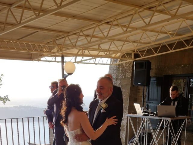 Il matrimonio di Emanuele  e Elisabetta  a Rocca di Papa, Roma 6