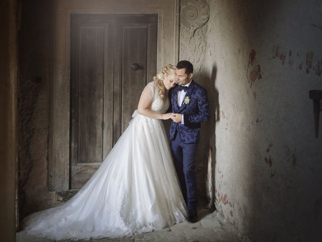 Il matrimonio di Alessandro e Beatrice a Fosdinovo, Massa Carrara 30