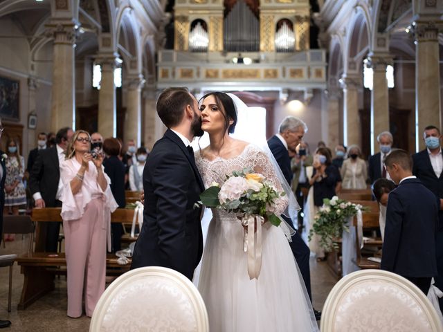 Il matrimonio di Luca e Silvia a Varese, Varese 16