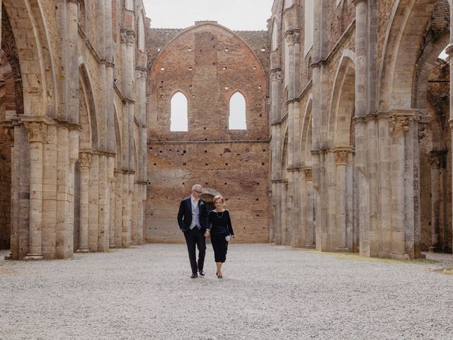 Il matrimonio di Valentina e Luca a Chiusdino, Siena 36