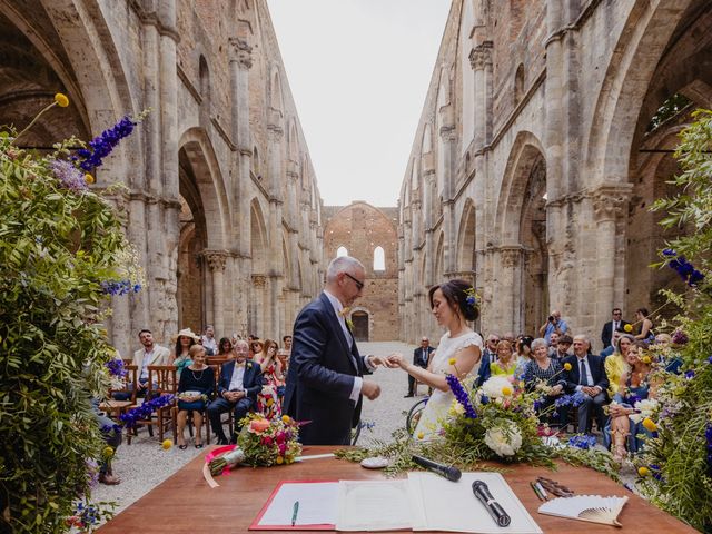 Il matrimonio di Valentina e Luca a Chiusdino, Siena 58