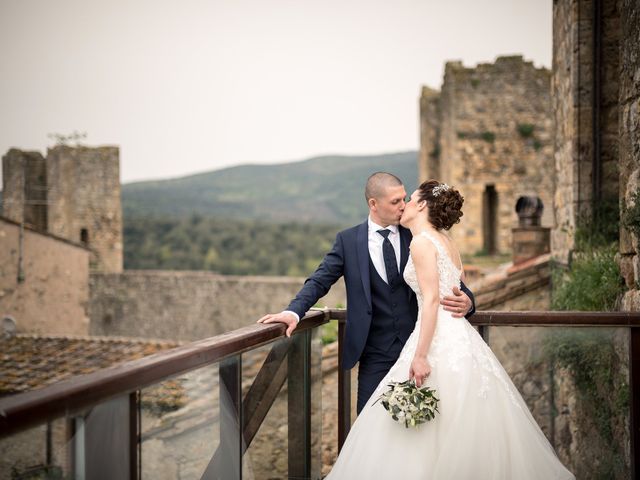 Il matrimonio di Lorenzo e Simona a Monteriggioni, Siena 37