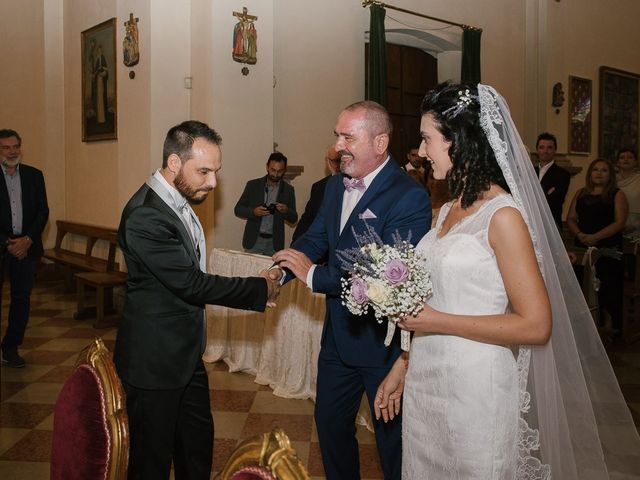 Il matrimonio di Mario e Melissa a Salvirola, Cremona 36
