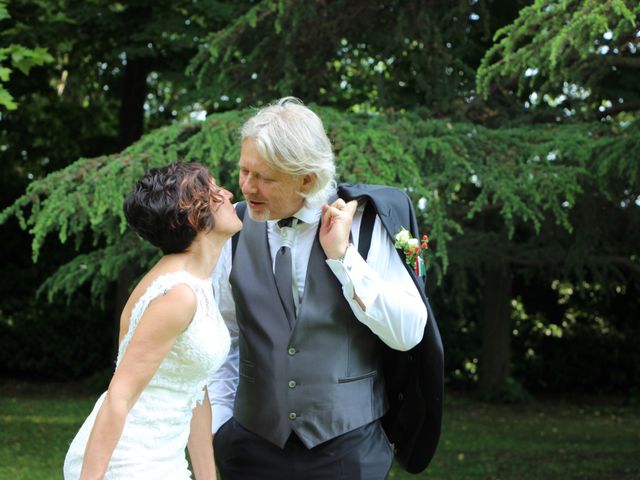 Il matrimonio di Lucio e Laura a Oglianico, Torino 16