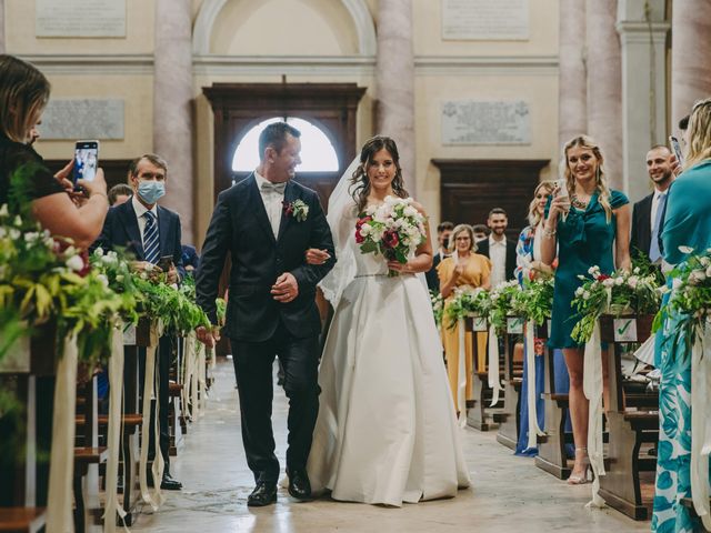 Il matrimonio di Mattia e Raluca a Bergamo, Bergamo 28