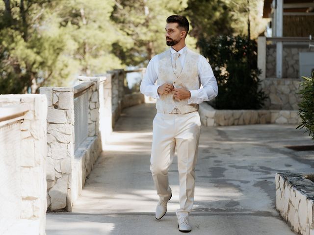 Il matrimonio di Luca e Rossella a Vieste, Foggia 8