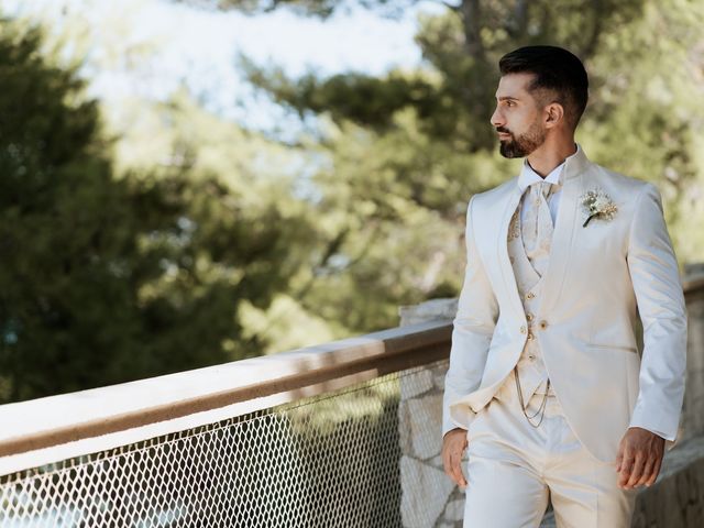 Il matrimonio di Luca e Rossella a Vieste, Foggia 12
