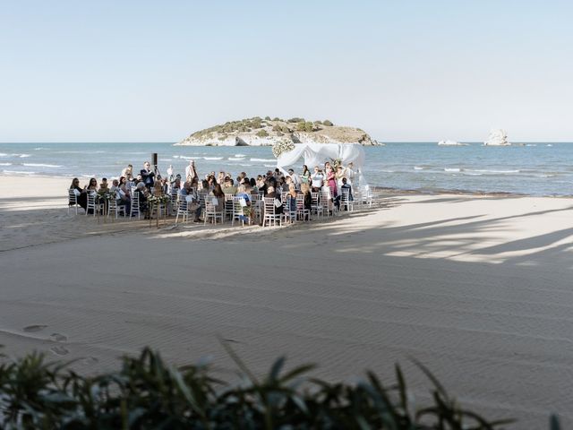Il matrimonio di Luca e Rossella a Vieste, Foggia 29