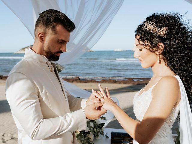 Il matrimonio di Luca e Rossella a Vieste, Foggia 40