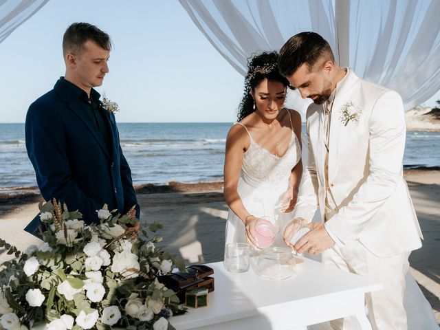 Il matrimonio di Luca e Rossella a Vieste, Foggia 43