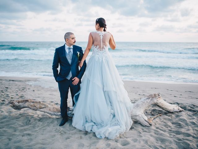 Il matrimonio di Pietro e Elisa a Viareggio, Lucca 28