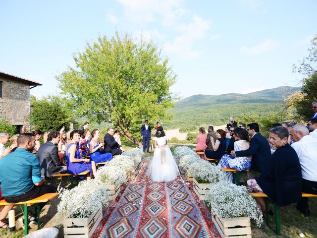 Il matrimonio di Rafael e Aline a Sarteano, Siena 25