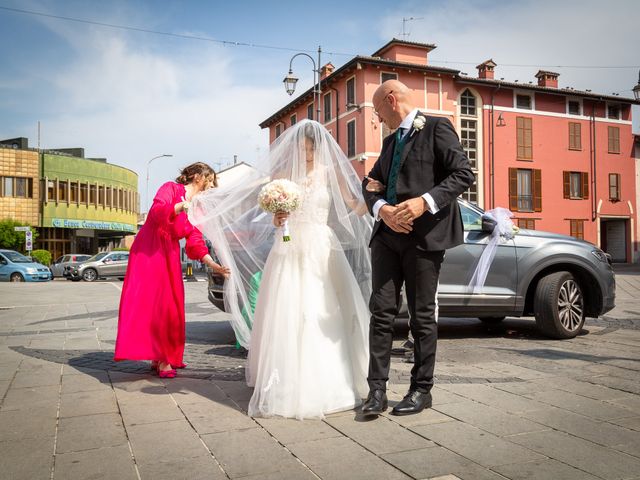 Il matrimonio di Luca e Laura a Ripalta Cremasca, Cremona 16