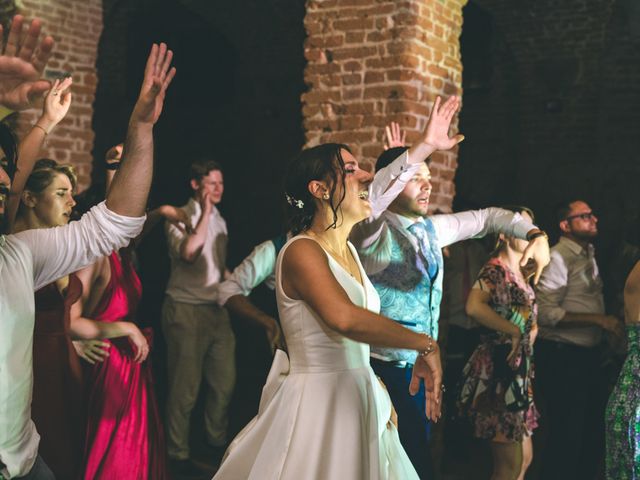 Il matrimonio di Roberto e Claudia a Chignolo Po, Pavia 321