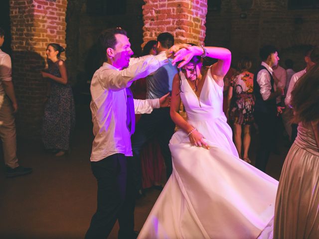 Il matrimonio di Roberto e Claudia a Chignolo Po, Pavia 323