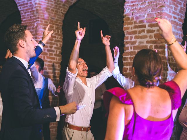 Il matrimonio di Roberto e Claudia a Chignolo Po, Pavia 331
