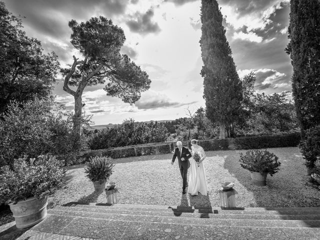 Il matrimonio di Katarina e Vincenzo a Fiumicino, Roma 11