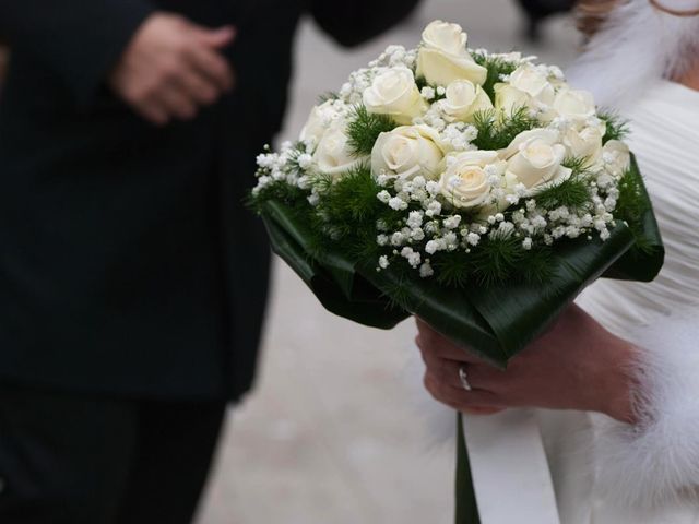 Il matrimonio di Marco e Sara a Legnano, Milano 26