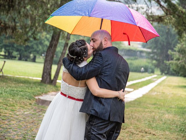 Il matrimonio di Alessandro e Elisabetta a Varano Borghi, Varese 20