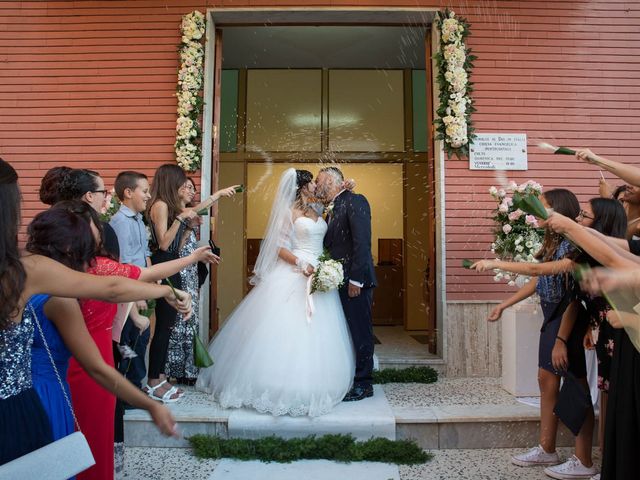 Il matrimonio di Nicola e Roberta a Marina di Gioiosa Ionica, Reggio Calabria 8