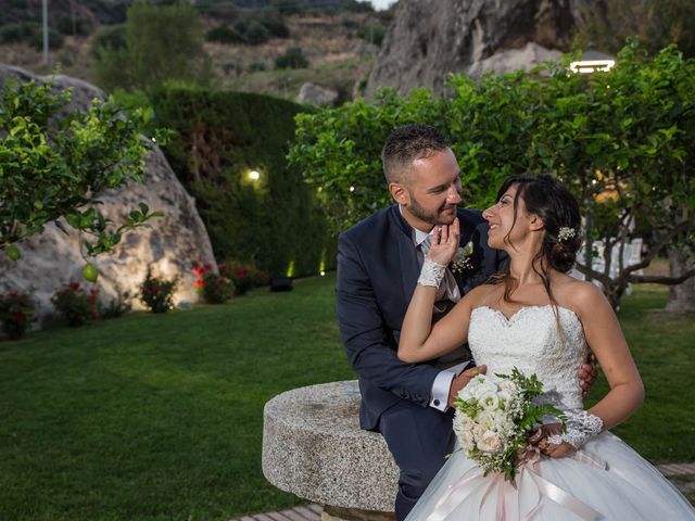 Il matrimonio di Nicola e Roberta a Marina di Gioiosa Ionica, Reggio Calabria 9