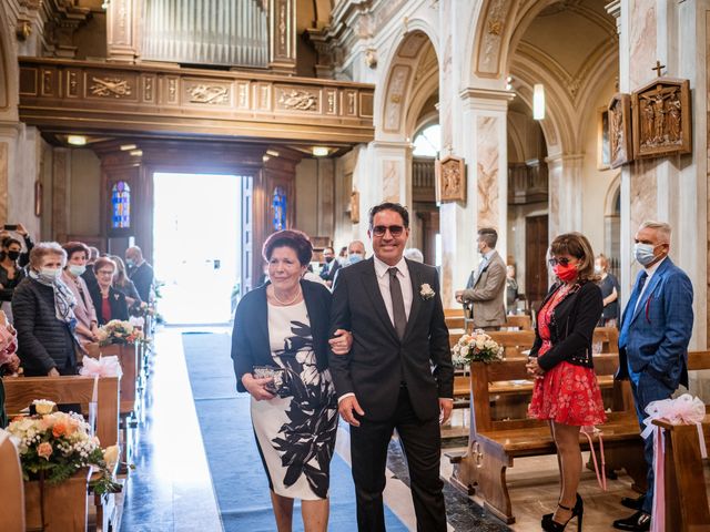 Il matrimonio di Marco e Valeria a Lomagna, Lecco 14