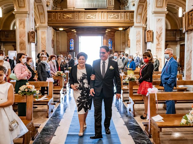 Il matrimonio di Marco e Valeria a Lomagna, Lecco 16